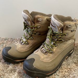 Columbia Soliloquy Women’s Boots Size 9 B27
